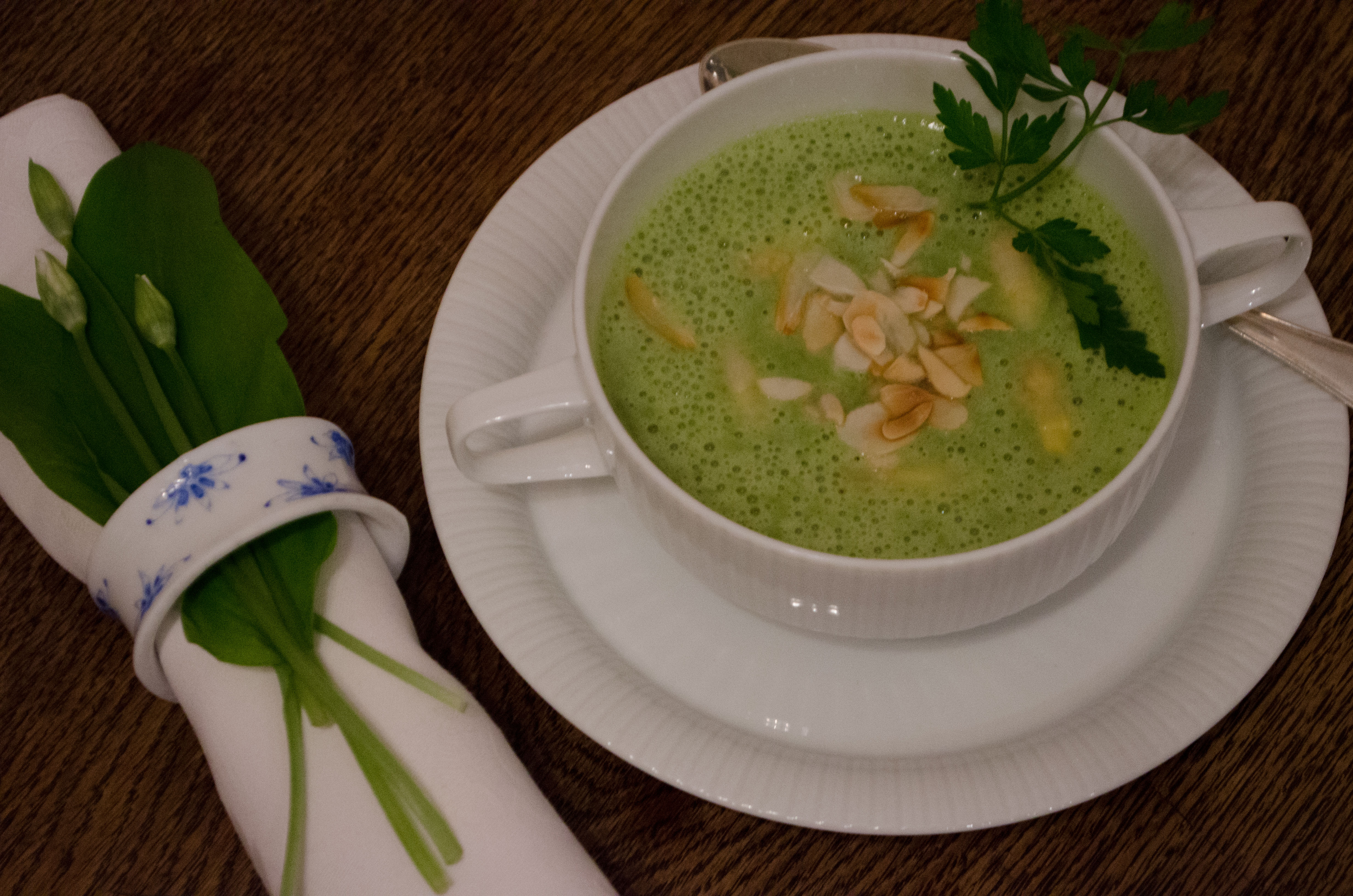 baerlauch-spargel-suppe